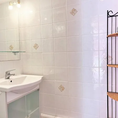Duplex Familial Avec Terrasse, Proche Plage, Parking Prive - 4 Couchages, - Fr-1-251-541 Διαμέρισμα Le Lavandou