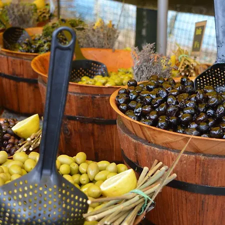 Duplex Familial Avec Terrasse, Proche Plage, Parking Prive - 4 Couchages, - Fr-1-251-541 Apartman Le Lavandou