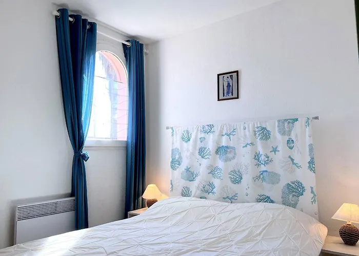 Apartman Duplex Familial Avec Terrasse, Proche Plage, Parking Prive - 4 Couchages, - Fr-1-251-541 Le Lavandou